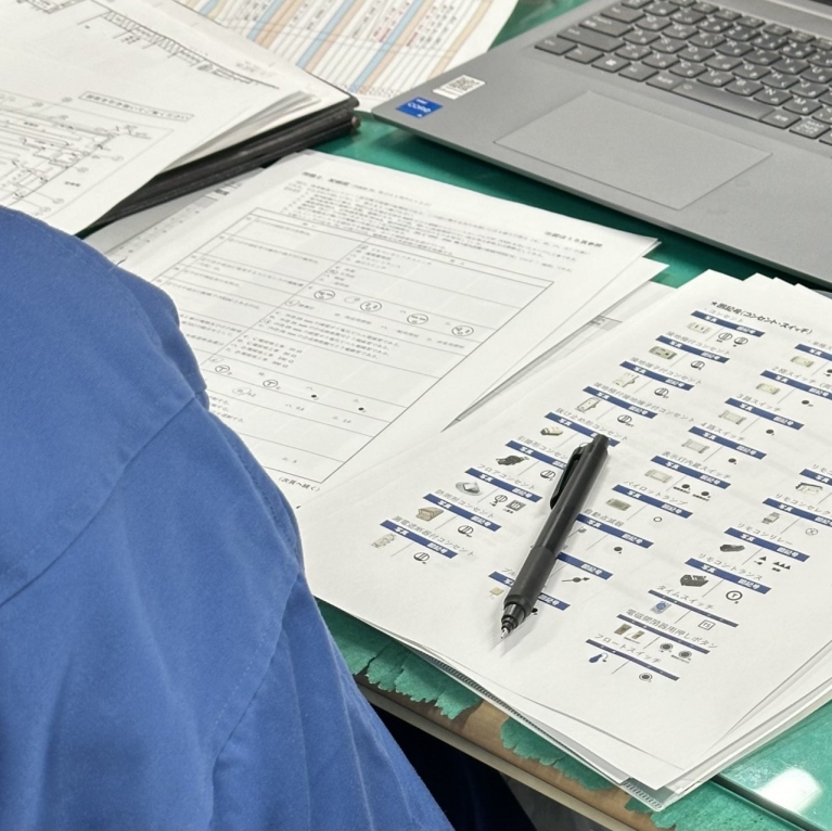 大阪を歩く市川・中野・W今井